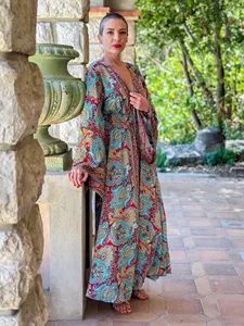 Robe longue bohème vintage à fleurs, élégante, col en V, manches évasées, robe maxi imprimée en soie - Product Image 2