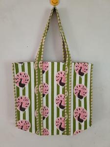 Sac fourre-tout matelassé en coton imprimé paon, grand format, élégant, bohème et écologique, pour femme, idéal pour le marché, les voyages et la plage - Product Image 5