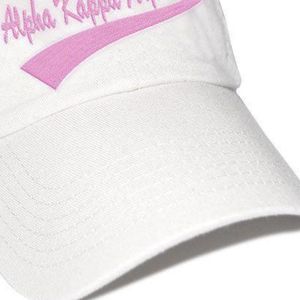 Gorra de Béisbol Ajustable de Algodón Blanca con Logotipo Bordado en Rosa de la Hermandad Griega AKA para Mujer - Product Image 4