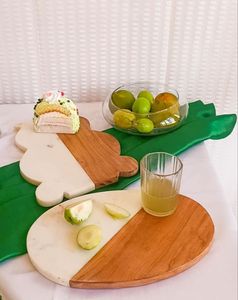 Plateau de service décoratif en marbre et bois d'acacia de qualité supérieure, ensemble cadeau pour les mariages - Product Image 3