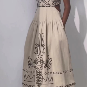 Robe longue élégante d'été à col halter avec découpes et volants floraux imprimés numériquement - Product Image 4