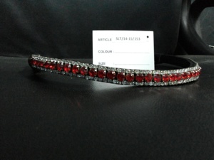 สายรัดคิ้วคริสตัลสีดำพร้อมหนังม้าสินค้าพรีเมียม - Product Image 4