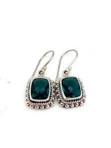 Boucles d'oreilles vintage en argent sterling et quartz vert, faites à la main, élégantes, bijoux pour femmes, pour mariage, fête, cadeau - Product Image 4