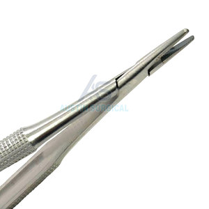 Portaagujas Manual Ergonómico de Acero Inoxidable Castroviejo para Cirugía Ocular y Sutura Fina - Product Image 6