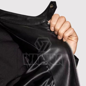 Veste d'hiver contemporaine avec extérieur en cuir résistant, doublure confortable et look moderne pour l'extérieur - Product Image 5