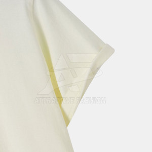Camiseta de Cuello Redondo para un Estilo de Vida Cómodo, Diseñada para Uso Diario y las Necesidades de Moda - Product Image 3