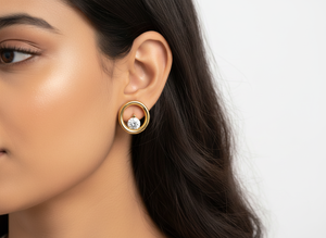 Fabricant de boucles d'oreilles clous circulaires en or 14 carats sur mesure, boucles d'oreilles minimalistes en diamants de laboratoire VVS1 - Product Image 2