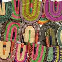 Éventail en jonc de mer tressé à la main au design traditionnel, décoration murale multifonctionnelle pour toutes les occasions, motifs circulaires plantes/fleurs