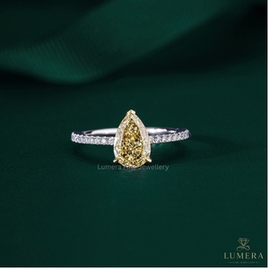 Anillo de Compromiso Personalizado con Diamante Amarillo en Forma de Pera y Halo, Anillo de Boda de Oro de 18K - Product Image 4