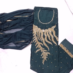 Trajes sin costuras bordados a mano de diseñador, ropa india y pakistaní. - Product Image 1