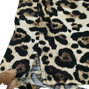 เสื้อเชิ้ตแขนสั้นผ้าซาตินผ้าฝ้าย100% สำหรับผู้ชายเสื้อเชิ้ตลำลอง & เป็นทางการสีพื้นระบายอากาศและยั่งยืนสำหรับลุคฤดูร้อนที่สมบูรณ์แบบ - Product Image 5