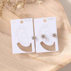 Orecchini a clip Zivon Fashion con cinque fiori e diamanti, set singolo per donna - Product Image 3