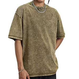 เสื้อยืดผู้ชายทรงปกติ ผ้าถักพิมพ์ลายปักโลโก้ด้านหน้า ผ้าโพลีเอสเตอร์ 100% น้ำหนัก 190 กรัม - Product Image 4