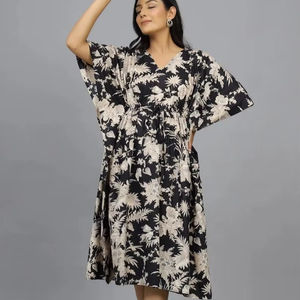 Robe kaftan en coton indien faite à la main, légère, style kimono, idéale pour la plage - Product Image 1