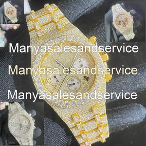 Montre à cadran rond en moissanite VVS avec cristal de verre, bracelet en or jaune avec fermoir en moissanite, résistance à l'eau 10 bars - Product Image 1