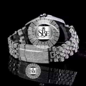 Montre chronographe simple en acier inoxydable carré de luxe la plus vendue, incrustations de diamants Moissanite, mouvement à quartz, calibre ETA - Product Image 2