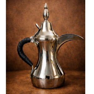 กาต้มกาแฟอาหรับแบบตกแต่ง ทำจากโลหะ พร้อมหูจับด้านข้าง - Product Image 1