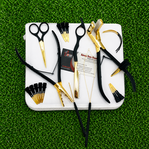 Kit d'outils professionnels pour extensions de cheveux en acier inoxydable de haute qualité, noir et or, avec pinces micro-anneaux, pinces à boucles, ciseaux et pinces à bandes. - Product Image 5