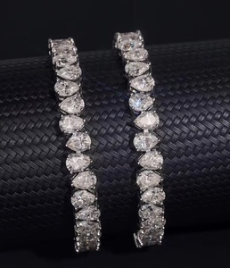 Bracelet tennis de luxe en moissanite taille poire, style hip-hop, serti de pierres, aspect diamant en or blanc, brillant - Product Image 3