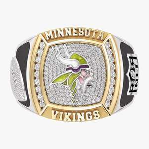 Anillo de Diamantes de Oro de 18K de los Minnesota Vikings con Engaste Pavé en Forma de Escudo, Joyería de Lujo para Hombre - Product Image 1