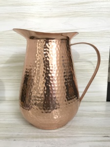 Bouilloires à eau en cuivre de style antique, matériau métallique de haute qualité pour servir de l'eau à la maison et dans les hôtels - Product Image 3