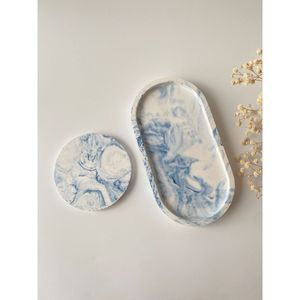 Modern Designer Oval and Round Resin <b>Decorative</b> Trays for Interiors - Product Image 1