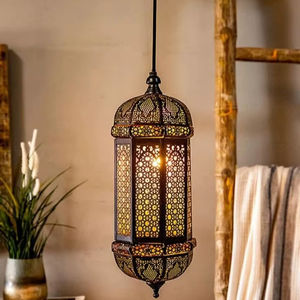 โคมไฟเหล็กโมร็อกโกขายดีที่สุด สำหรับตกแต่งแสงสว่าง โดดเด่นด้วยงานแกะสลักอย่างประณีตและดีไซน์สไตล์ตะวันออกกลางที่งดงาม - Product Image 1