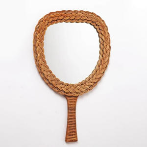 Espejo de mano vintage para uso diario, artículos esenciales de calidad superior, espejos de mano de ratán natural. - Product Image 5