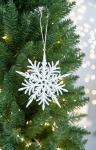 Adornos colgantes de copos de nieve blancos para decoración navideña a precio de mayoreo - Product Image 6