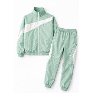 Conjunto deportivo profesional de chaqueta cortavientos para hombre, diseñado para un rendimiento cómodo y un estilo de vida activo diario. - Product Image 3