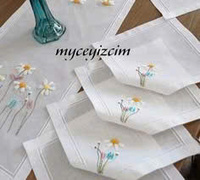 Serviettes brodées à la main. Produit d'exportation européen. Nous acceptons les commandes en gros.