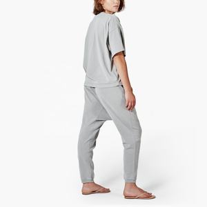 Conjuntos Deportivos de Alta Calidad para Mujer, Ropa Deportiva de Calle 100% Algodón, Ropa Deportiva para Gimnasio, Conjuntos Deportivos Personalizados para Mujer - Product Image 2