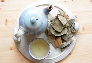 Vietnamese Dried Soursop Leaves Black <b>Tea</b> Organic Health <b>Tea</b> - Product Image 1