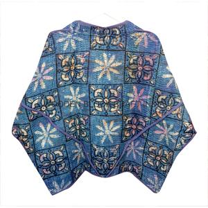 เสื้อแจ็คเก็ตผ้าฝ้ายคันธาทำมือ ระบายอากาศได้ดี เป็นมิตรกับสิ่งแวดล้อม ลายบาติกดอกไม้สำหรับผู้หญิง คอจีน แขนยาวทรงหลวม ทรงบ็อกซี่ - Product Image 6