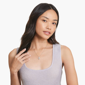 Collar con Diamante Solitario Cultivado en Laboratorio de 0.50Ct para Ocasiones Especiales, Corte Redondo, Diamante Sostenible con Cadena de Oro - Product Image 3