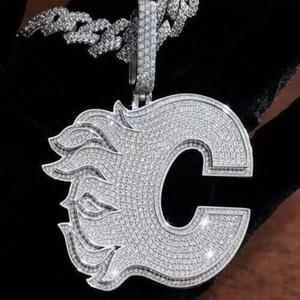 Pendentif Breloque Moissanite Glacée en Argent Sterling 925 Plaqué Rhodium, Bijoux Hip Hop, Cadeaux de Fête, Personnalisé Vana Jewels pour Elle - Product Image 1