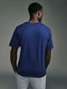 Camiseta de cuello redondo para hombre, manga corta, tejida, lisa, informal, para uso diario, con logo personalizado, proveedor mayorista de Pakistán y China, personalizable. - Product Image 2