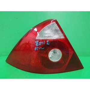 Luz Trasera Izquierda Usada OEM 1S7113405A para Mondeo 1995-2007 - Product Image 1