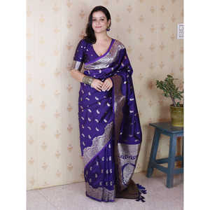 Sari de Seda Suave Banarasi Violeta de Elite Weaves con Zari Plateado Tejido, Prenda Tradicional India y Pakistaní - Product Image 1