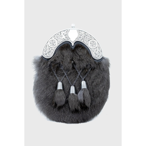 Cantle Heraldico Celta de Cuero con Borlas de Tres Cadenas y Piel Sintética Gris para Kilt Escocés - Product Image 1