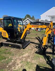 Mini-excavatrice sur chenilles AGT QNT30 avec siège, godet de 0,12 m, puissance de creusement élevée pour la ferme, le jardin et la construction - Product Image 5