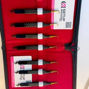 Pince à épiler de précision GETUP BROSONS IMPEX en acier inoxydable, à pointe lisse, avec découpe Scorpion à 90 degrés, revêtement noir en poudre et pointe dorée - Product Image 5