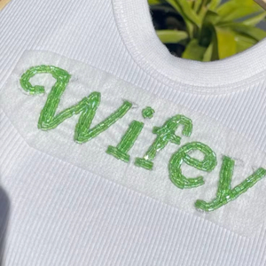 Wifey Top sin mangas de algodón acanalado blanco con bordado de cuentas, para mujer, para fiesta nupcial, ropa casual de verano - Product Image 1