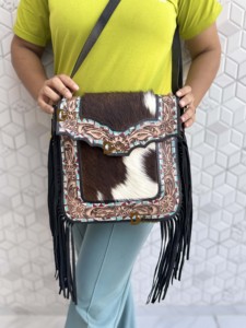 Bolso de Hombro Cruzado de Cuero con Flecos y Grabado a Mano, Estilo Bohemio Vintage, de Piel de Vacuno, Última Moda 2026 - Product Image 5