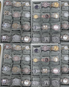 Montre de luxe en acier inoxydable avec cadran bleu, saphir et quartz moissanite glacés, style hip-hop diamant, ton argenté pour homme - Product Image 5