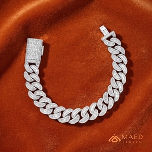 สร้อยข้อมือแบบ Cuban Link รูปทรงเพชร ประดับโมอิสซาไนต์ ชุบทอง เงินแท้ 925 สำหรับผู้ชาย - Product Image 5