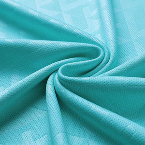 Ensemble d'uniformes de football conçu pour les entraînements et les matchs, offrant une coupe confortable et un tissu respirant. - Product Image 5