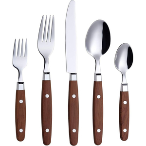 Juego de cubiertos vintage de teca con mangos de madera y remaches expuestos, de acero inoxidable, para uso doméstico y en restaurantes, a precio asequible. - Product Image 3