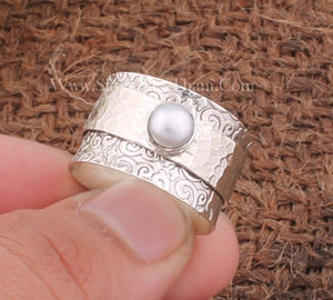 Bague élégante minimaliste en argent sterling 925 avec perle d'eau douce naturelle de luxe, cadeau d'anniversaire pour femme, personnalisable - Product Image 2