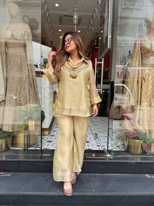 Conjunto de Traje Indio Pakistaní para Mujer, Top Beige de Mezcla de Lino y Pantalones Anchos con Cuello Bordado, Ropa Casual para Festivales - Product Image 2